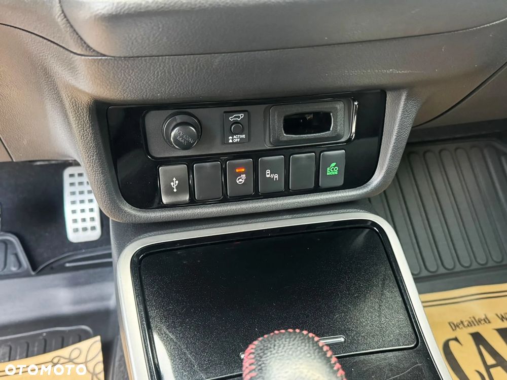 Mitsubishi Outlander 2.0 2WD CVT Spirit+ - 21