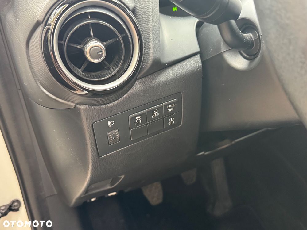 Mazda 2 - 13