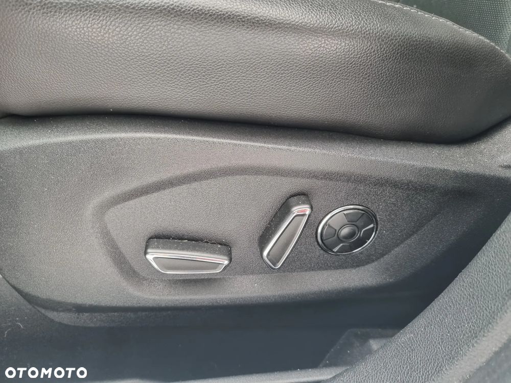 Ford S-Max 2.0 TDCi Bi-Turbo Titanium PowerShift - 6