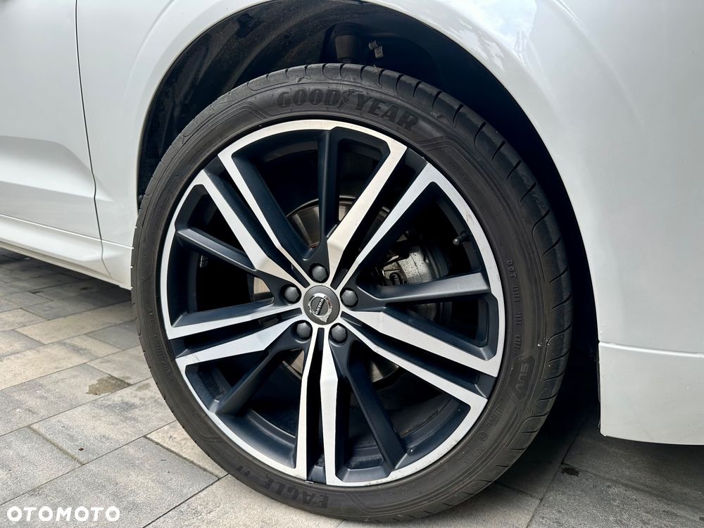 Volvo XC 60 T5 AWD Momentum - 9