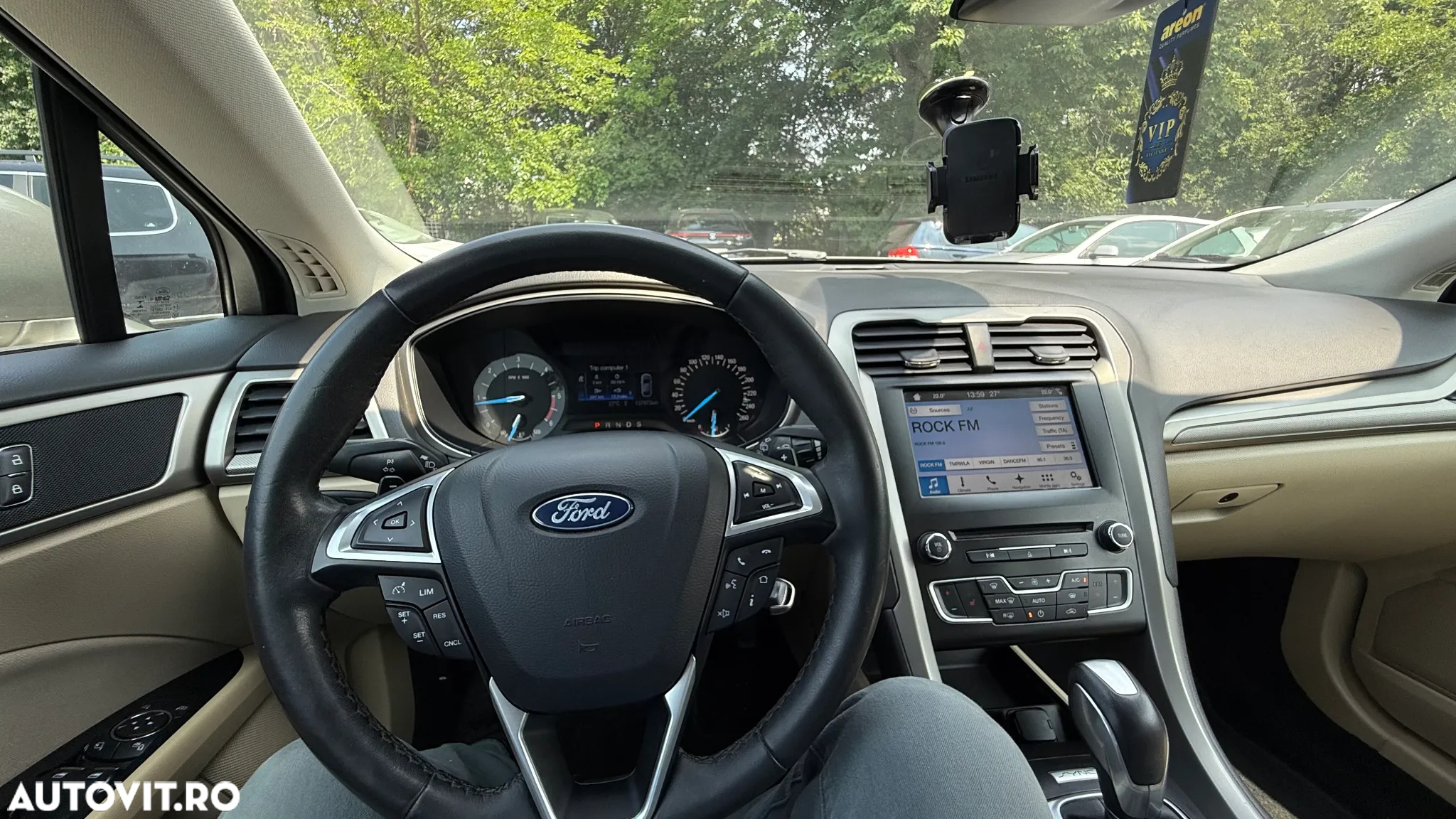 Ford Mondeo 2.0 TDCi Powershift Business - 10