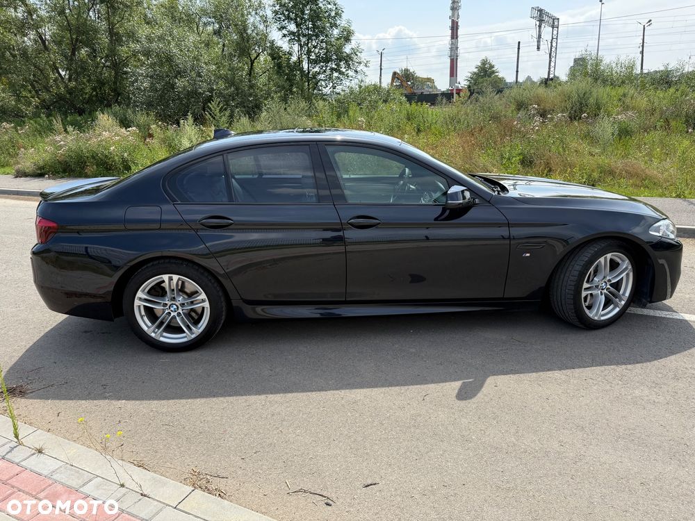 BMW Seria 5 530d xDrive - 9