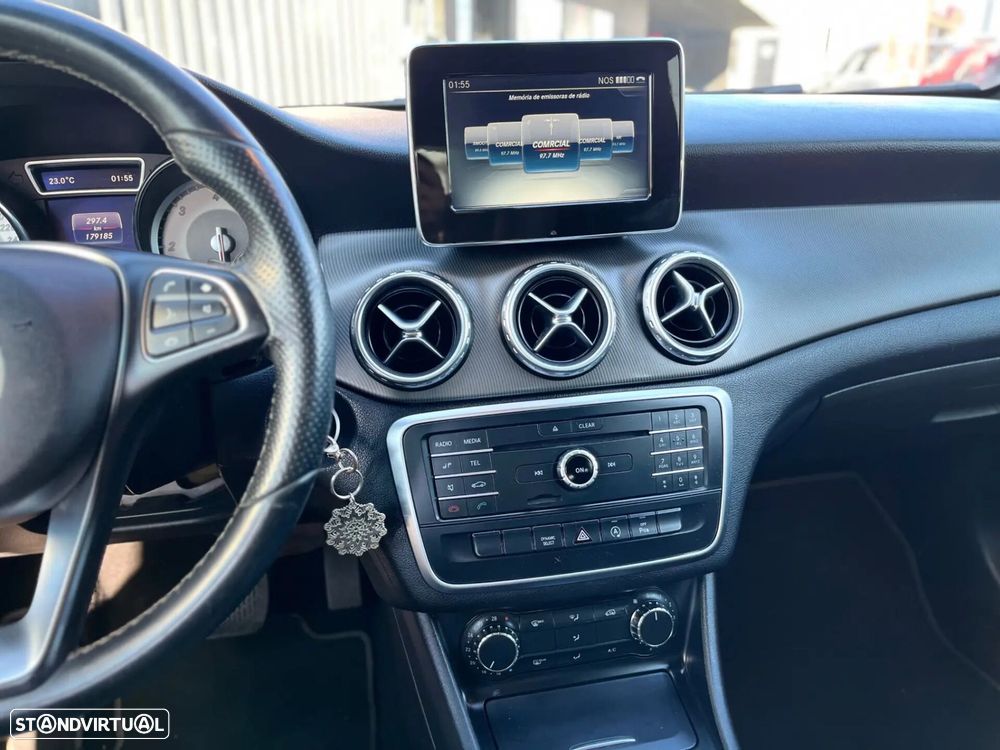 Mercedes-Benz GLA 200 d Aut. - 22