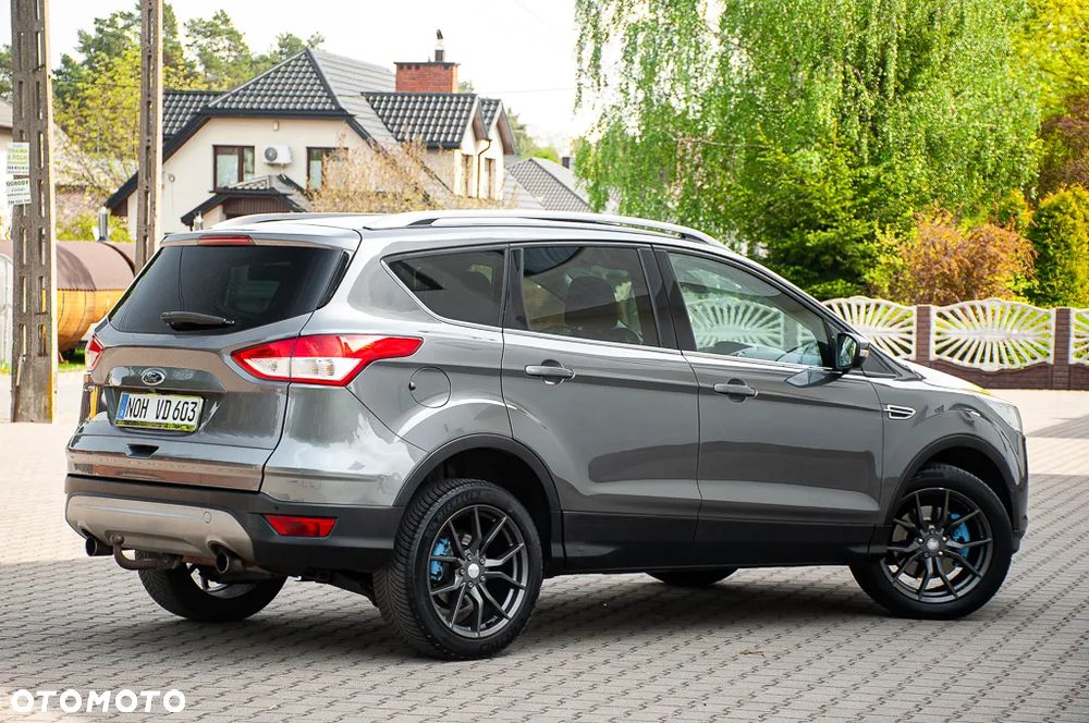 Ford Kuga 2.0 TDCi 2x4 Titanium - 18