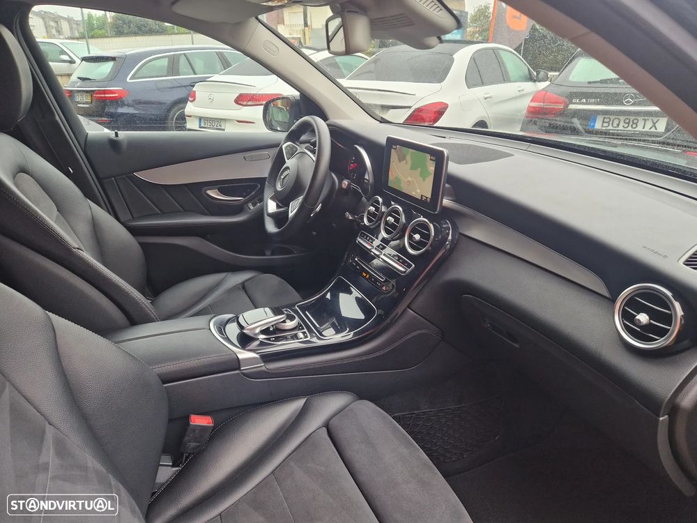 Mercedes-Benz GLC 250 d 4Matic 9G-TRONIC AMG Line - 11
