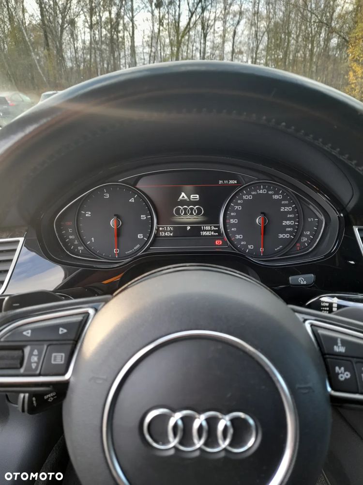 Audi A8 4.2 TDI DPF (clean diesel) quattro tiptronic - 6
