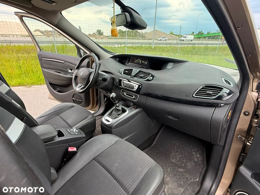 Renault Scenic ENERGY TCe 115 S&S Bose Edition - 8