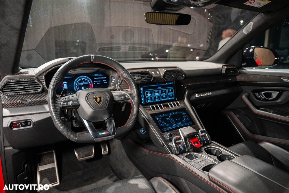 Lamborghini URUS - 25