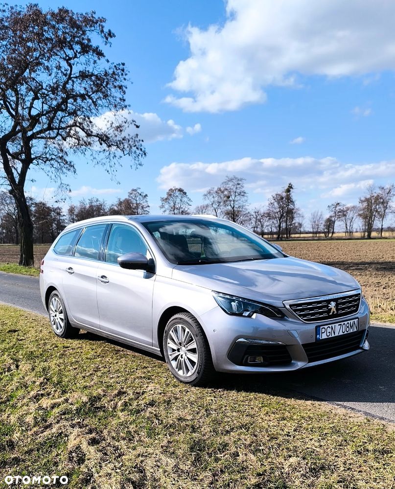 Peugeot 308 - 1