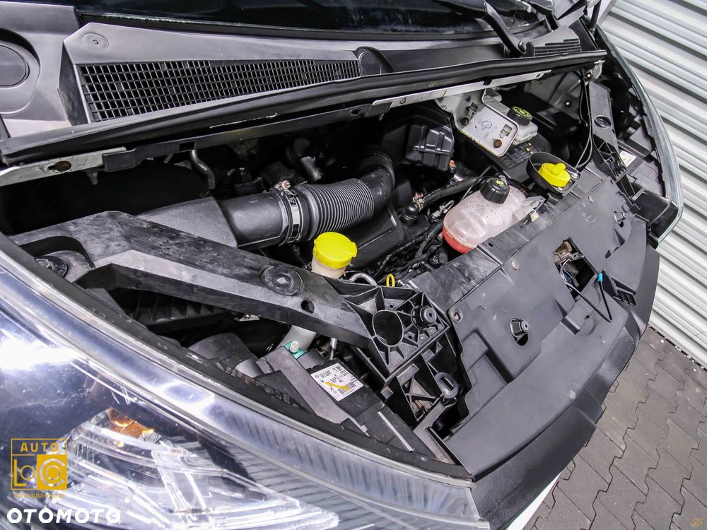 Renault TRAFIC FURGON LONG - 13