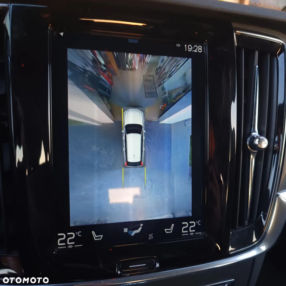 Volvo V90 D4 Geartronic Momentum Pro - 23