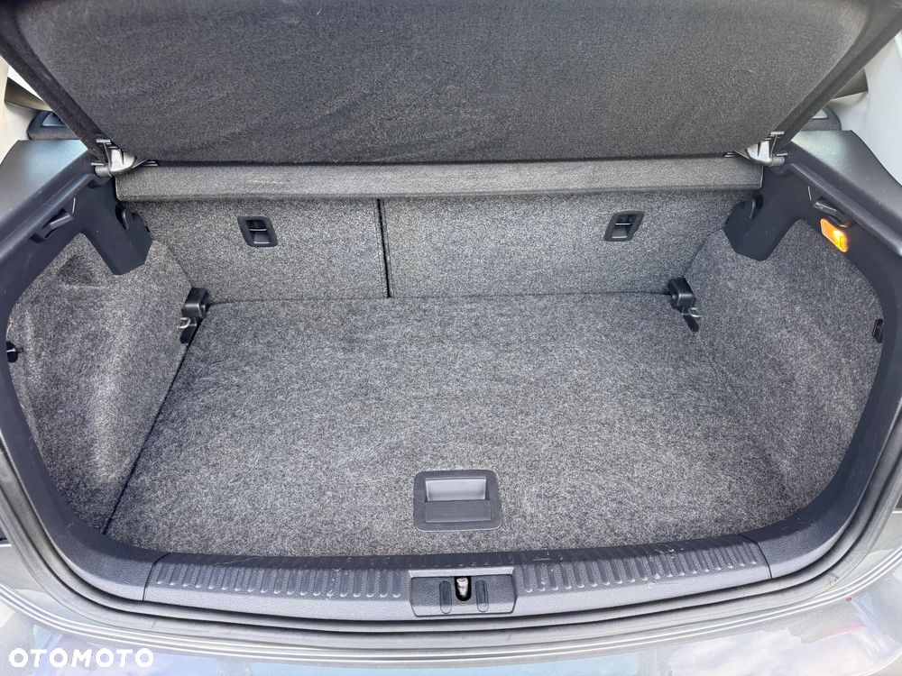 Volkswagen Polo - 17