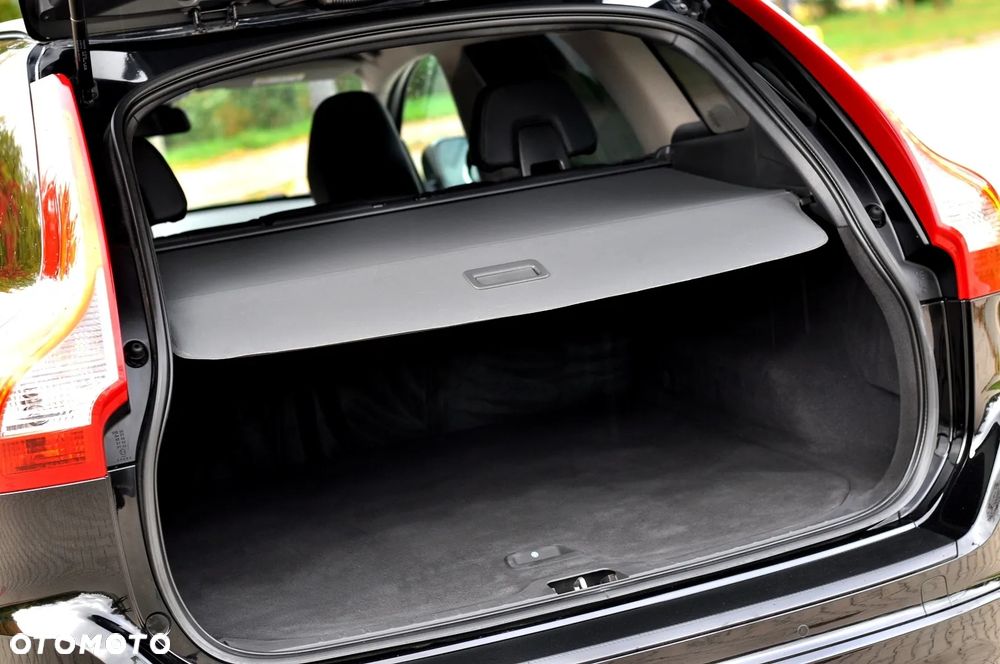 Volvo XC 60 D4 Geartronic Summum - 11