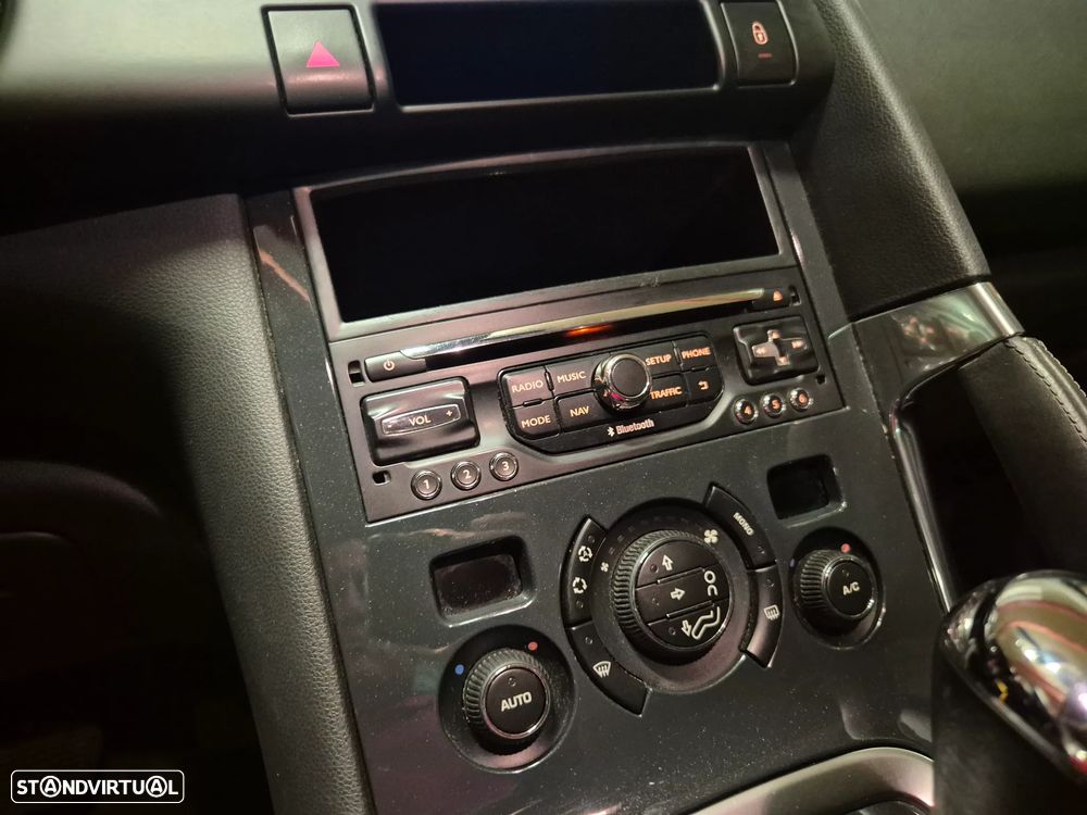 Peugeot 3008 1.6 e-HDi Style 2-Tronic - 20