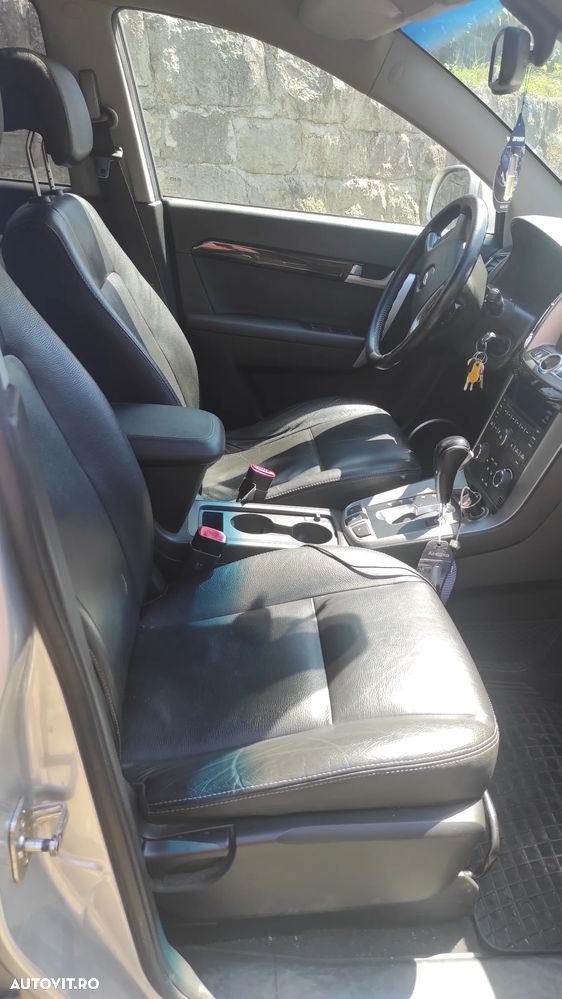 Chevrolet Captiva 2.2D AWD Aut. 7 locuri LTZ titan leather - 4