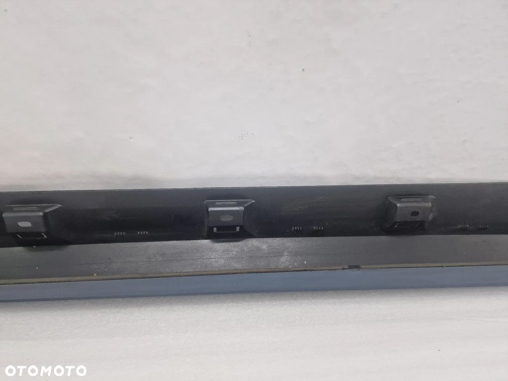 VW PASSAT B8 3G0 KOMBI SEDAN 14- LISTWA PROGOWA / NAKŁADKA PROGU , KOLOR NIEBIESKI METALIK , NR 3G0853857F , NR AUKCJI PR344 - 14