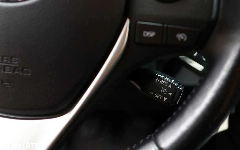 Toyota Auris 2.0 D-4D Premium - 10