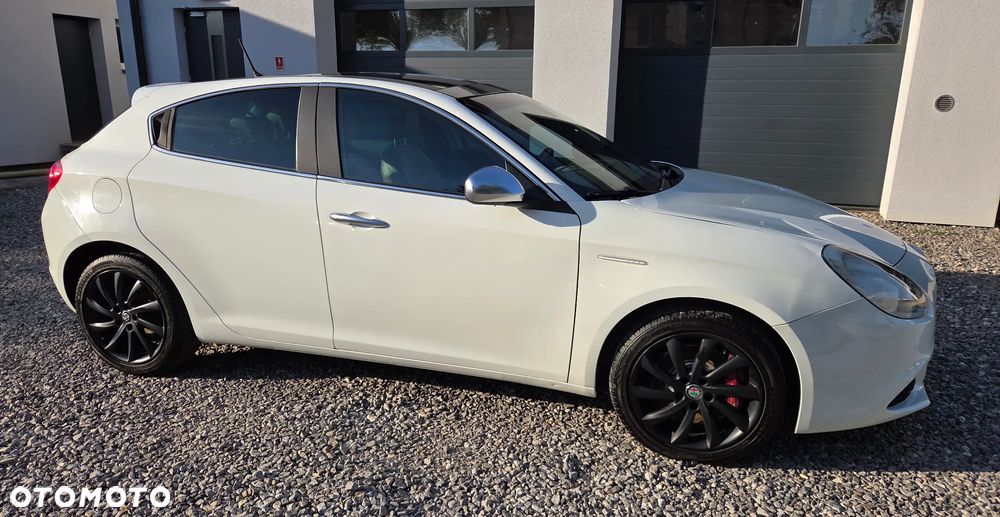 Alfa Romeo Giulietta 1.6 JTDM Distinctive - 2