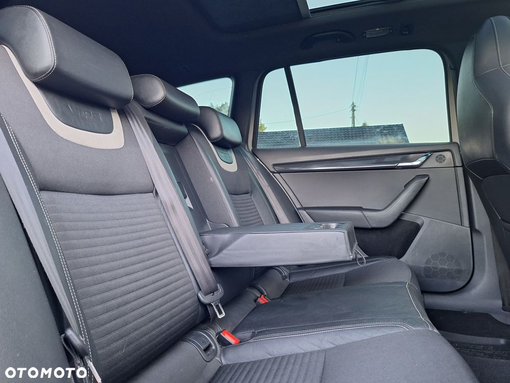 Skoda Octavia 2.0 TDI RS - 11