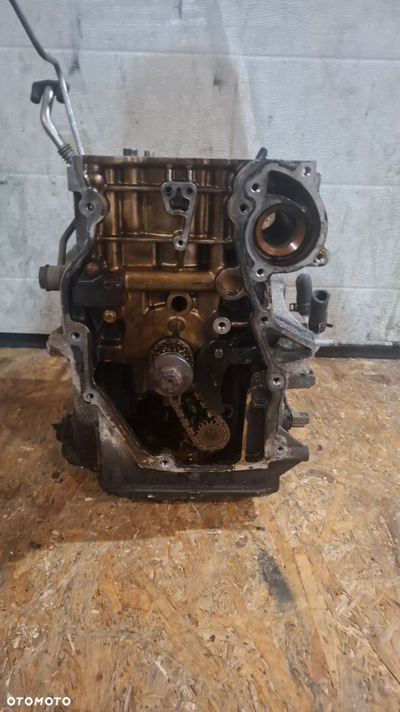 BLOK SILNIKA DÓŁ WAŁ TŁOKI RENAULT CLIO IV CAPTUR 0.9 TCE 2013- ROK KOD: H4BA400 - 8