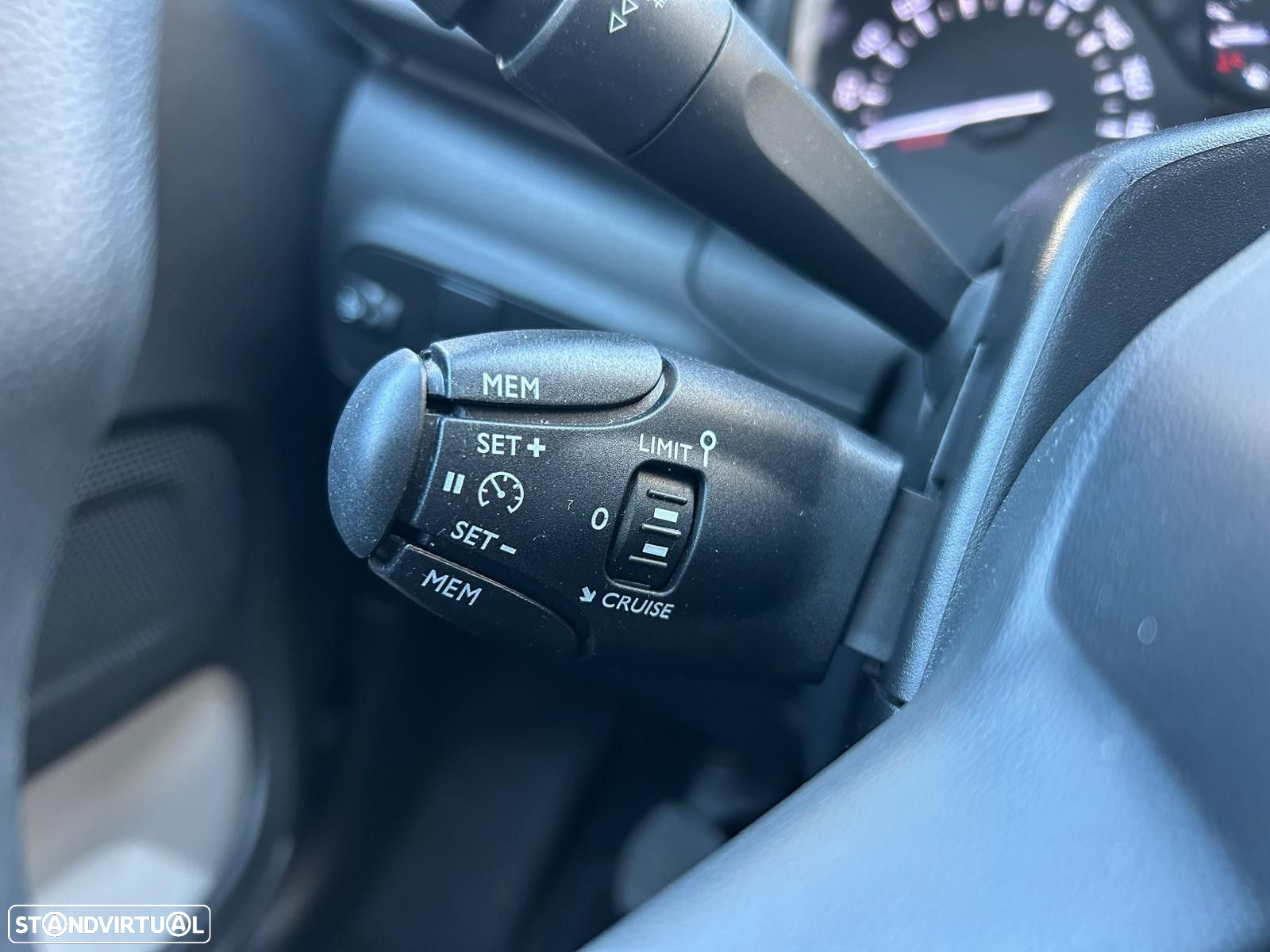 Citroën C3 1.2 PureTech Shine - 34