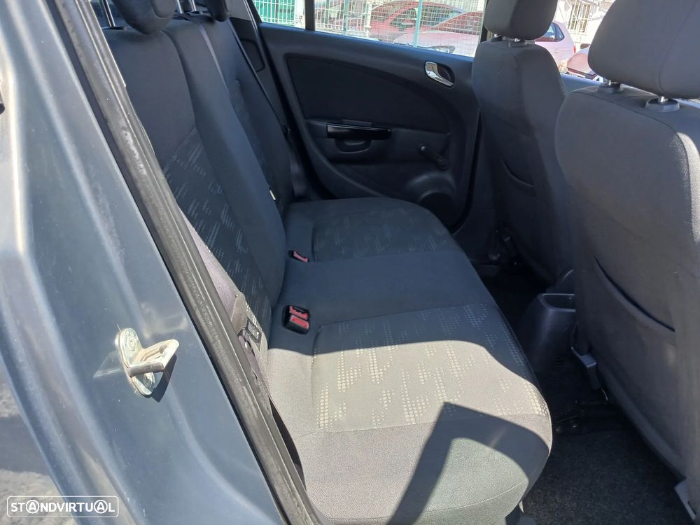 Opel Corsa 1.2 Enjoy - 19