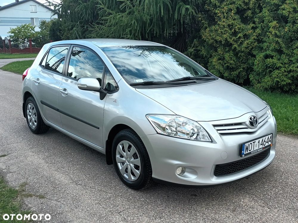Toyota Auris 1.33 VVT-i Life Comfort - 1