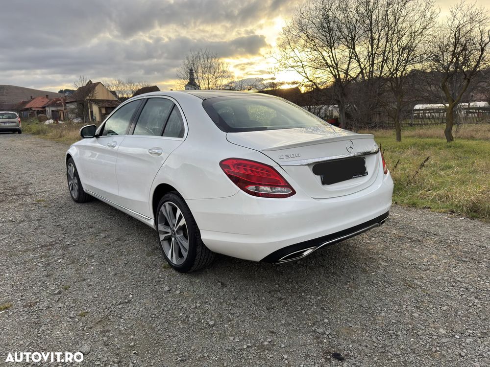 Mercedes-Benz C 300 T 9G-TRONIC - 4