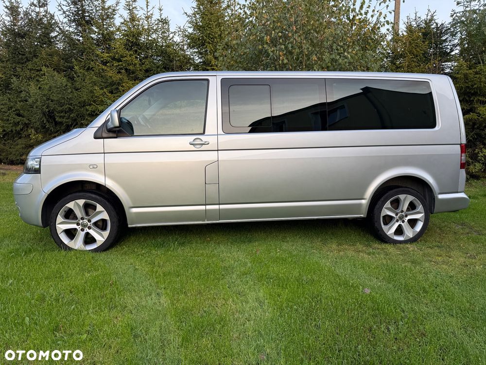 Volkswagen Caravelle - 18