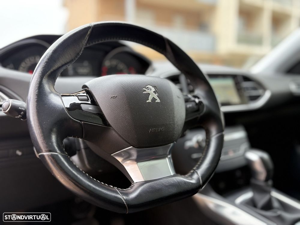 Peugeot 308 SW BlueHDi 120 EAT6 Stop & Start Allure - 18