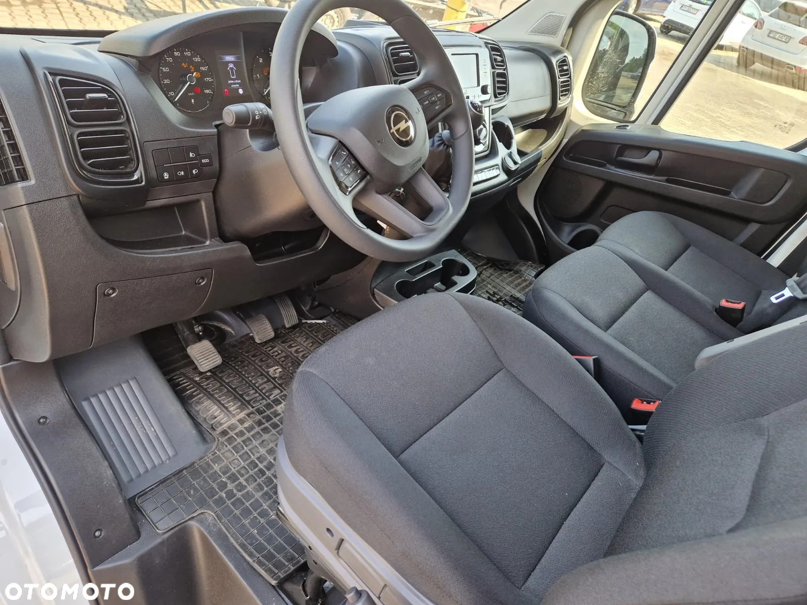 Opel Movano - 18