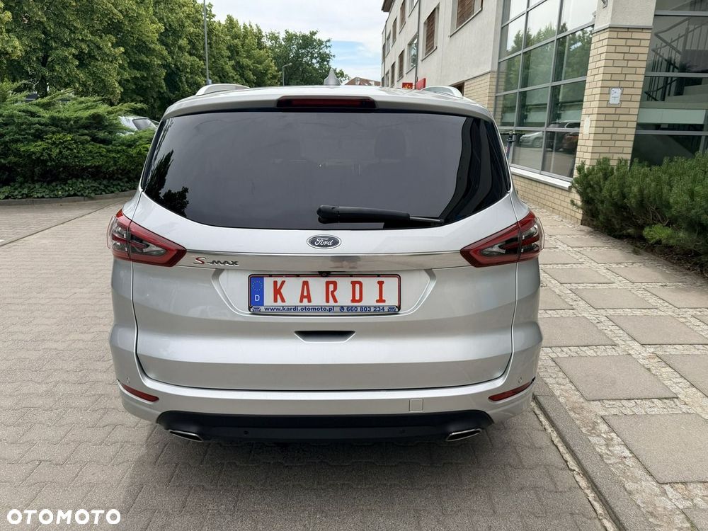 Ford S-Max - 8