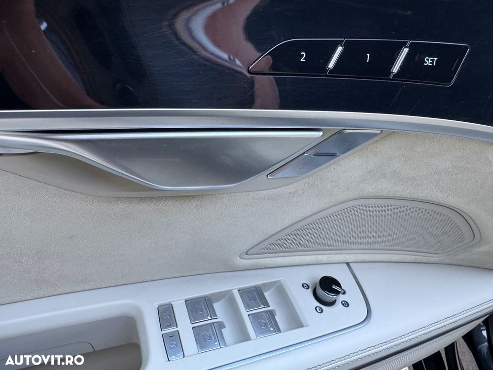 Audi A8 - 15