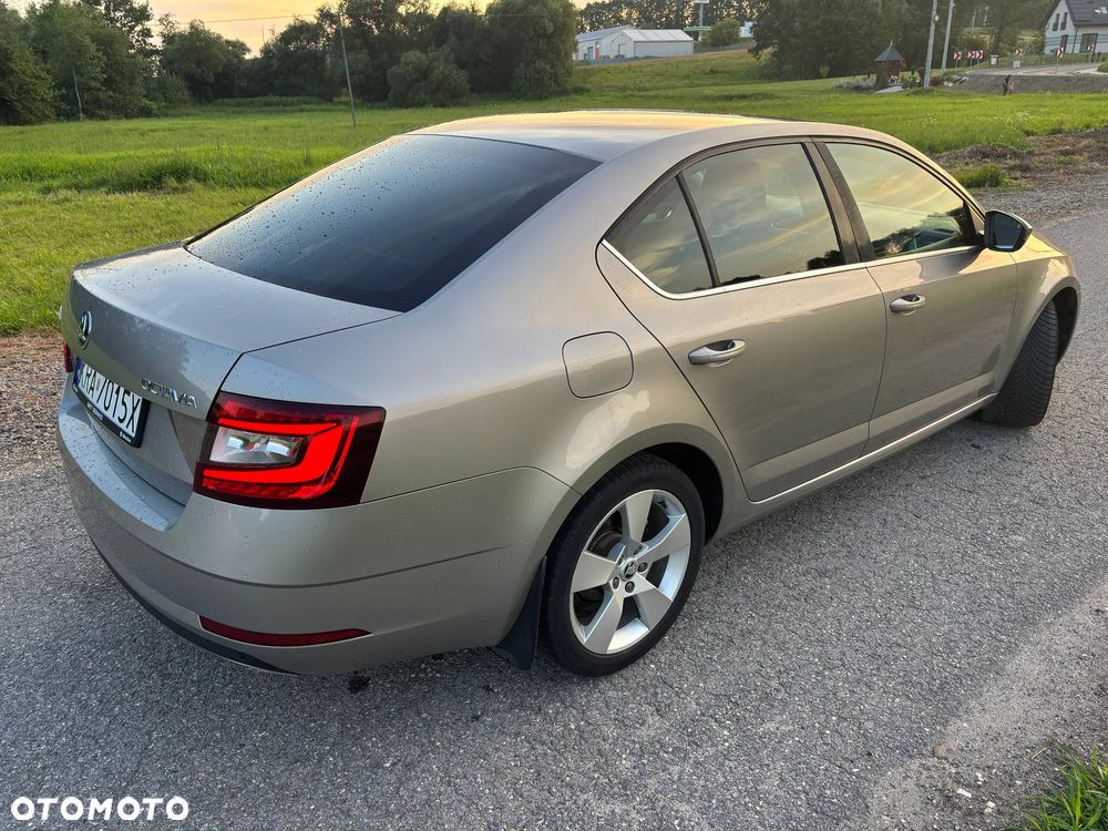 Skoda Octavia 1.4 TSI Style DSG - 3