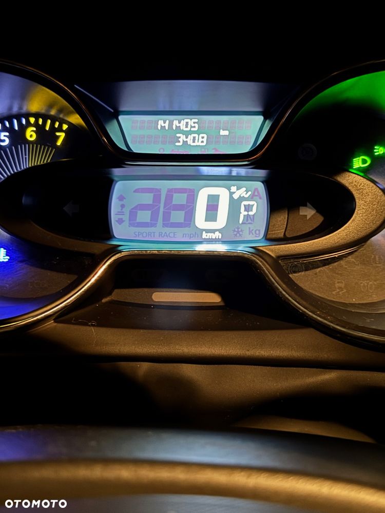 Renault Captur - 16
