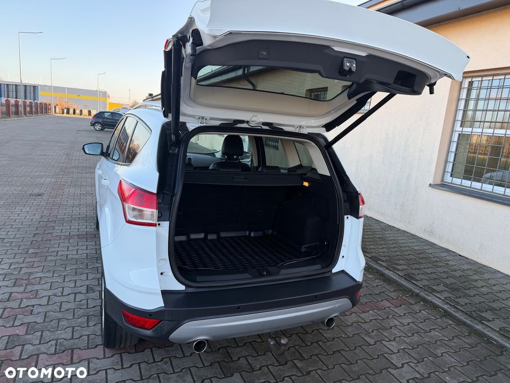 Ford Kuga 2.0 TDCi 2x4 Titanium - 8