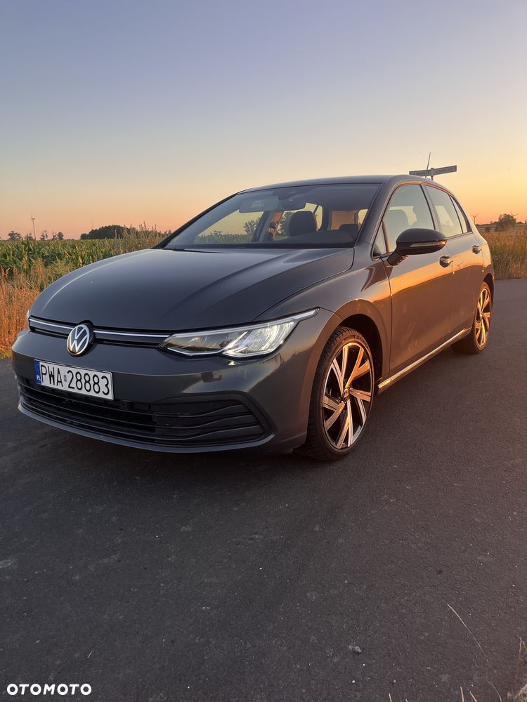 Volkswagen Golf - 2