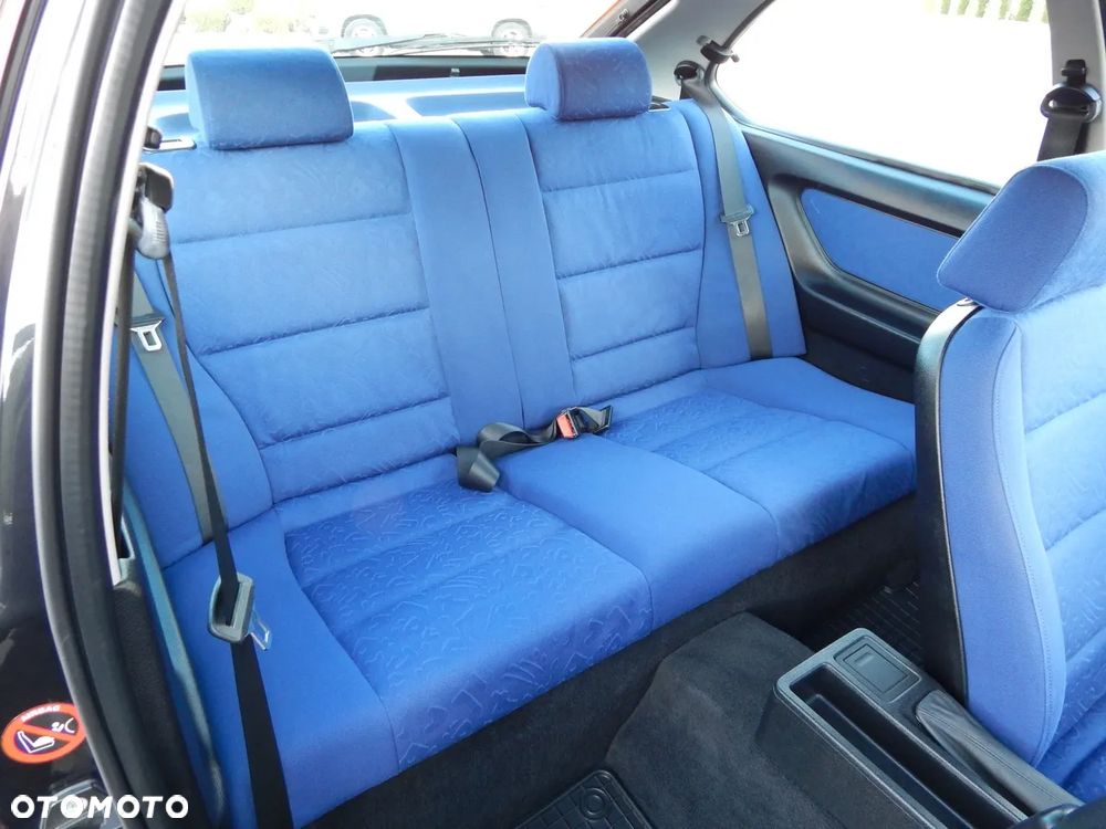 BMW Seria 3 - 12