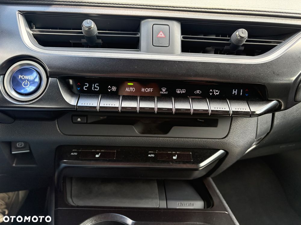 Lexus UX 250h GPF F Impression 2WD - 18