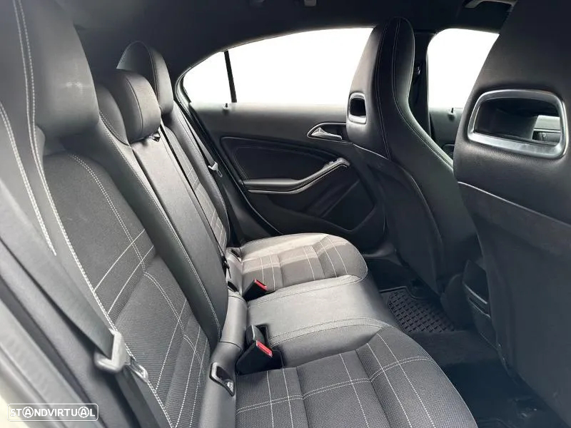 Mercedes-Benz A 180 d Urban - 10