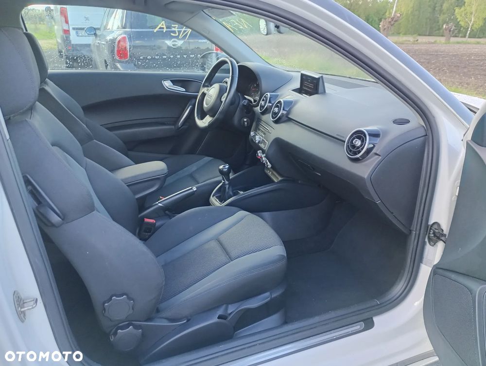 Audi A1 3-drzwiowe 1.0 TFSI ultra sport - 26