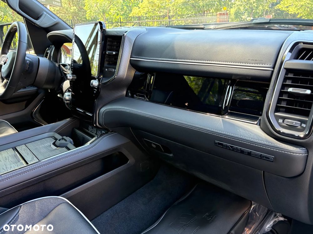 RAM 1500 - 16