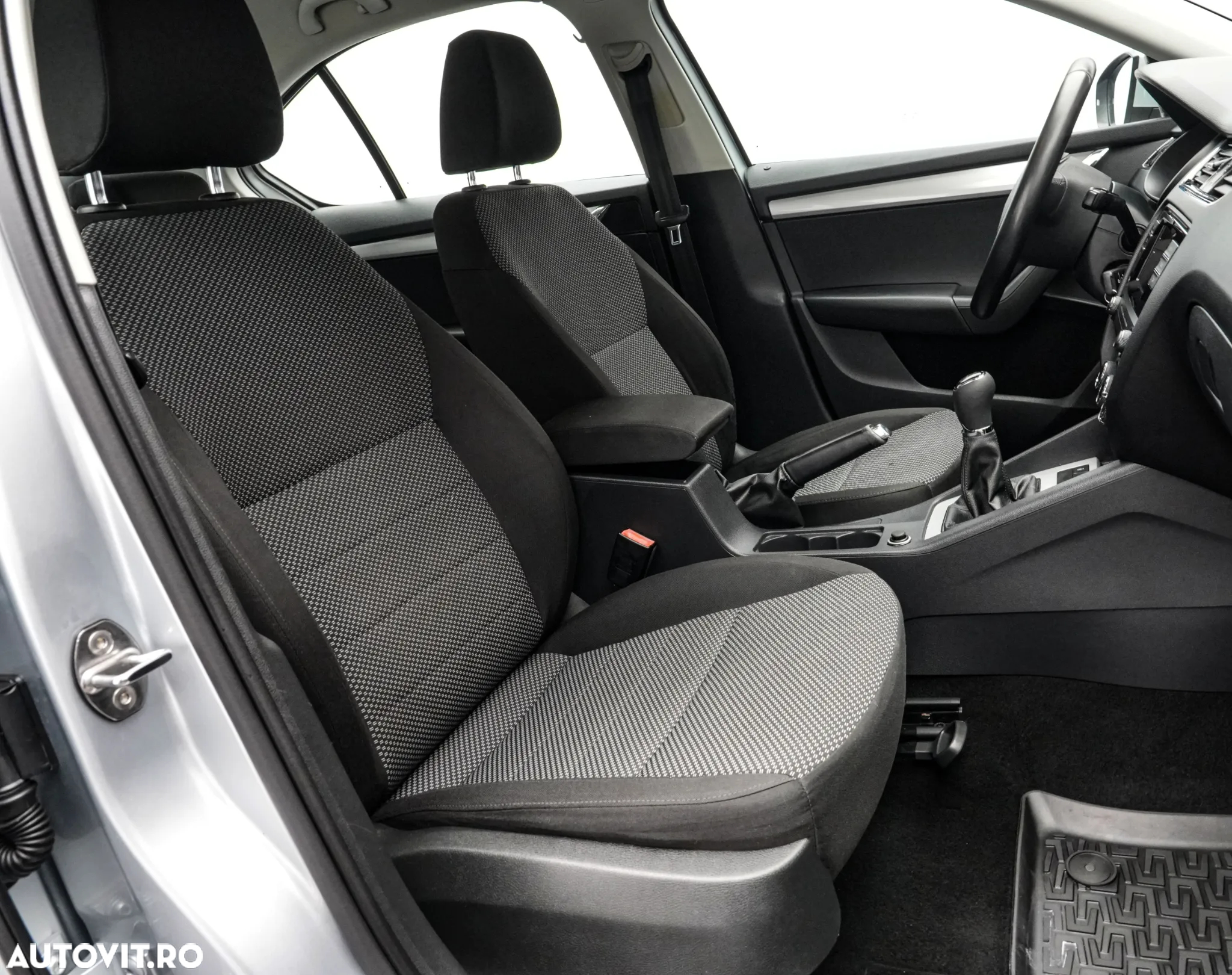 Skoda Octavia 1.6 TDI Style - 12