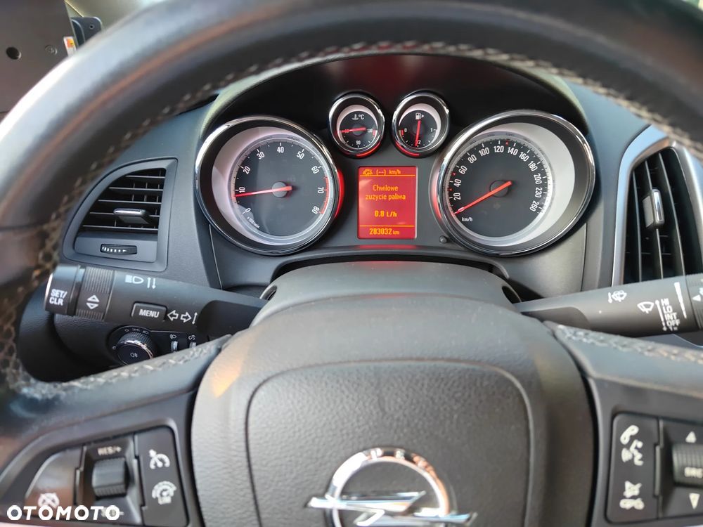 Opel Astra 1.4 T EU6 - 8