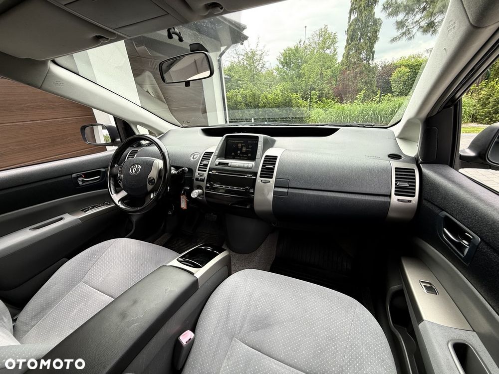 Toyota Prius 1.5 VVT-i Sol - 26