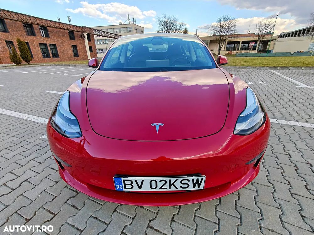 Tesla Model 3 - 2