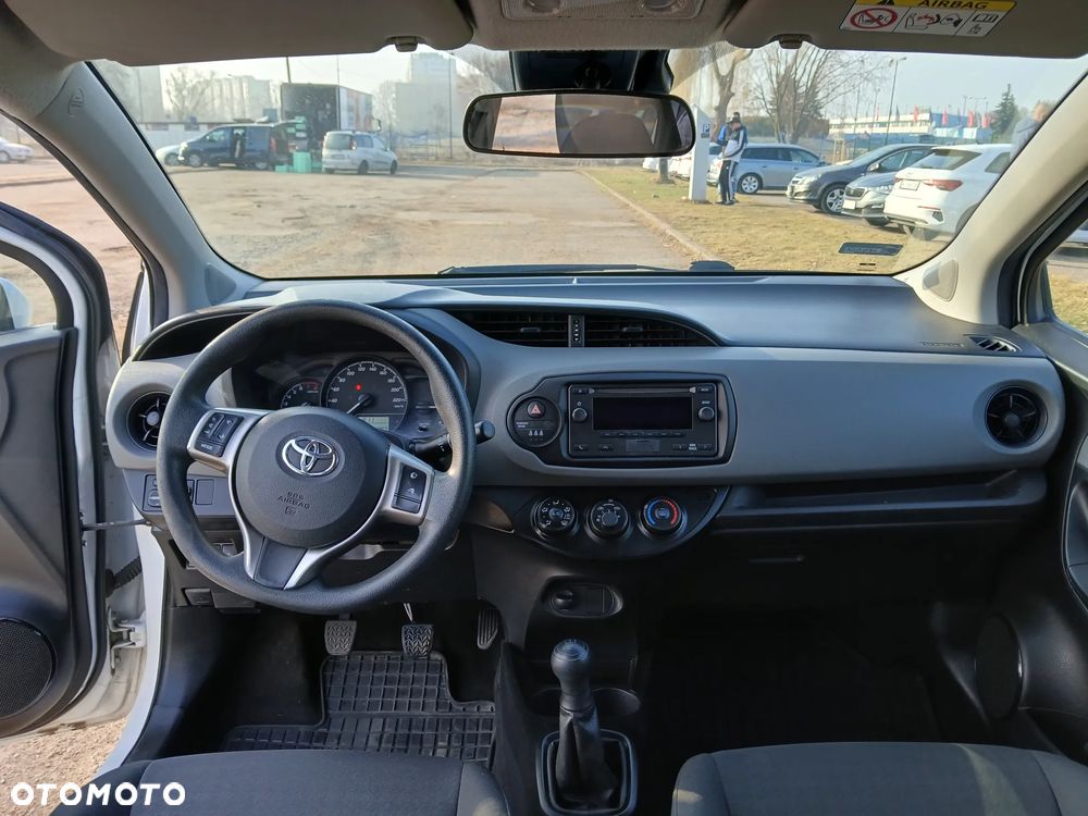 Toyota Yaris 1.0 Life EU6 - 7