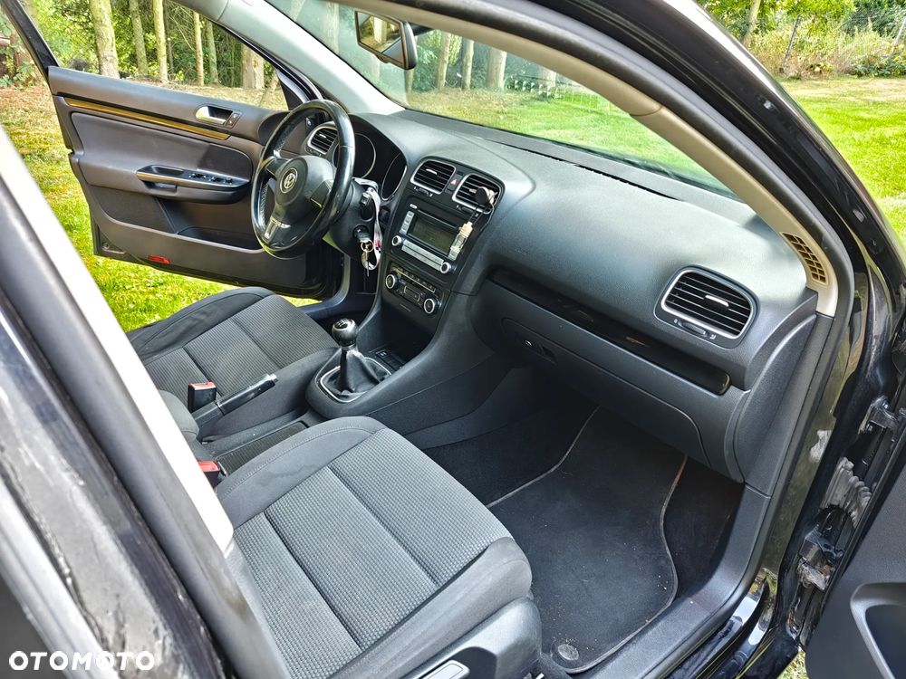Volkswagen Golf - 9