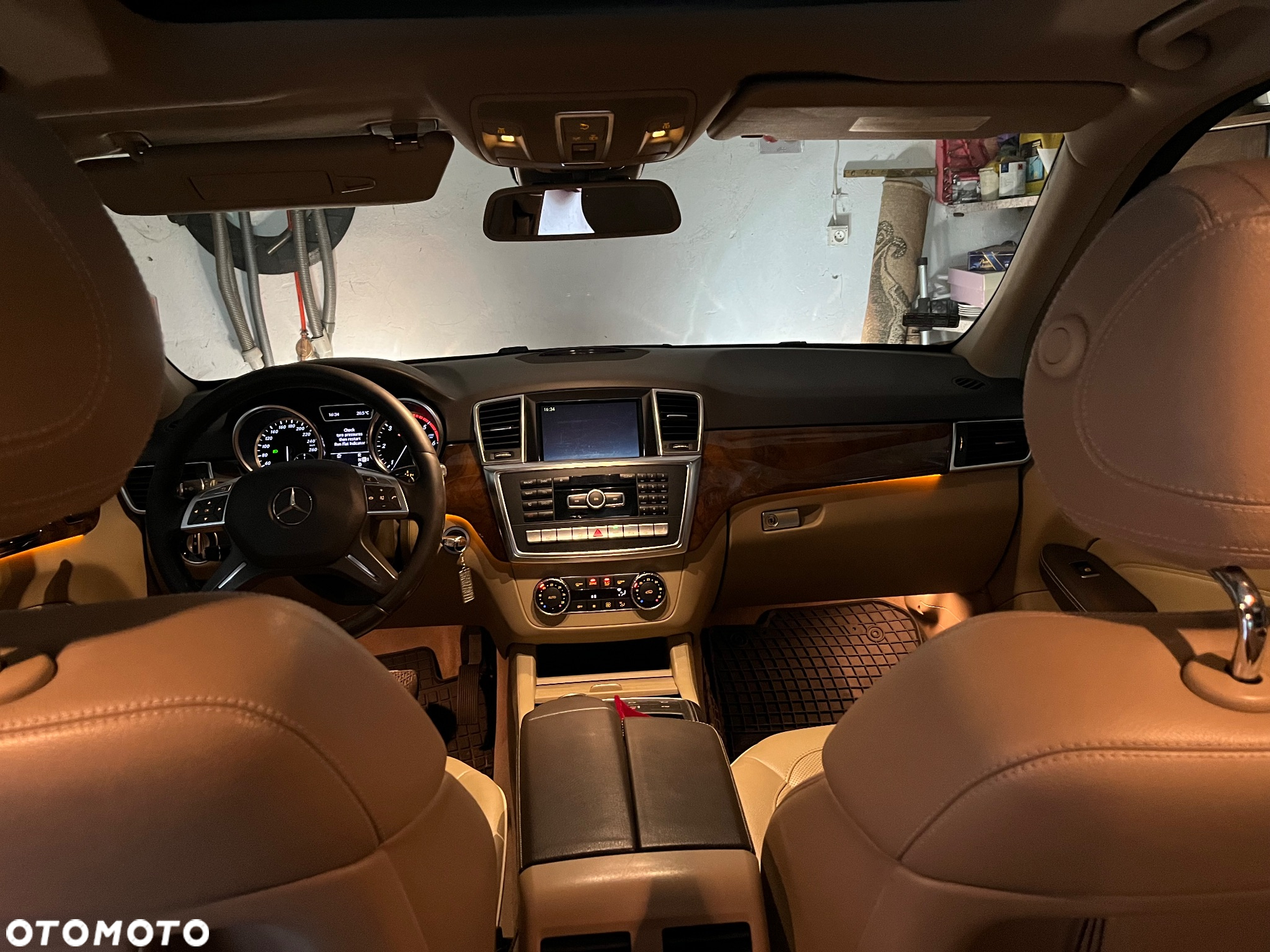 Mercedes-Benz ML 350 BlueTec 4-Matic - 10
