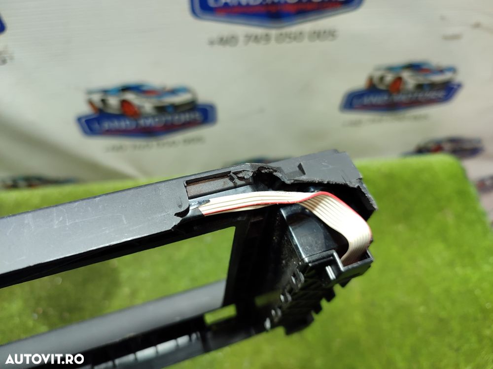 PANOU BUTOANE DISPLAY BORD  JAGUAR F-PACE X761 2018 2.0 DIESEL / 5 USI SUV 2016-2020 COD OEM 28391853 / PEUGEOT 208 1.4 DIESEL 2013 / 2012-2018 - 6